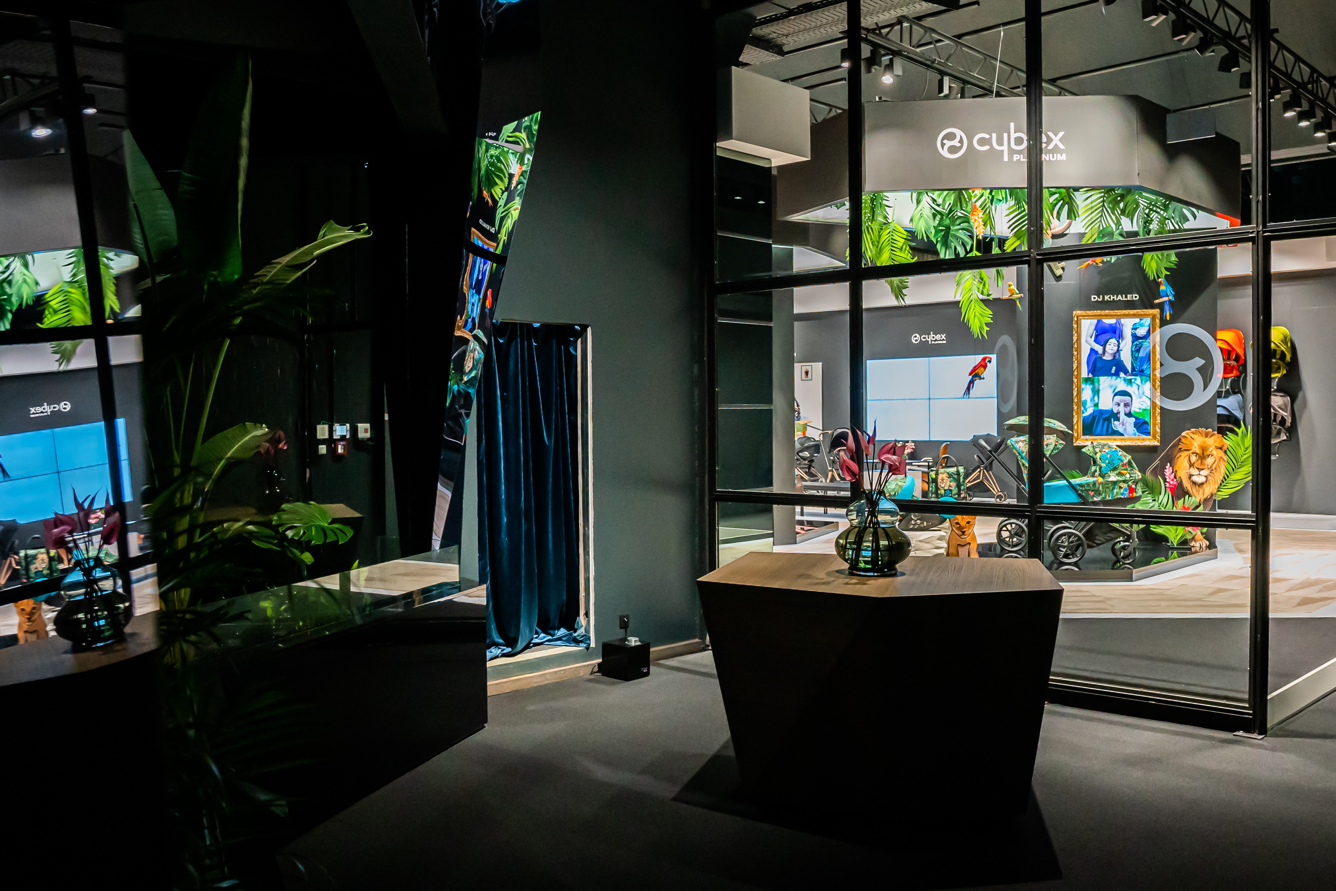 Cybex Campus Showroom — Bayreuth, DE entrance