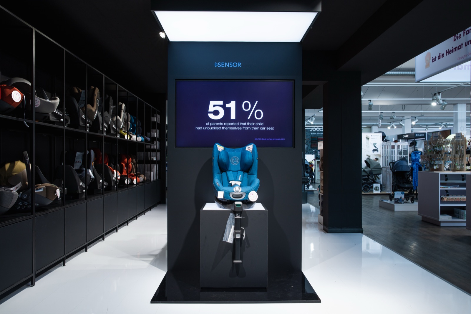 Kinnings Retail Store — DE Cybex child safety 02