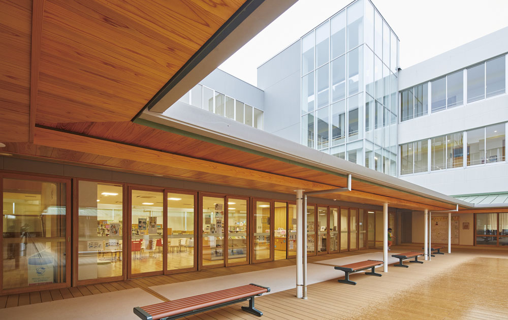 Primary School Campus — Tsukuba, JP courtyard 03